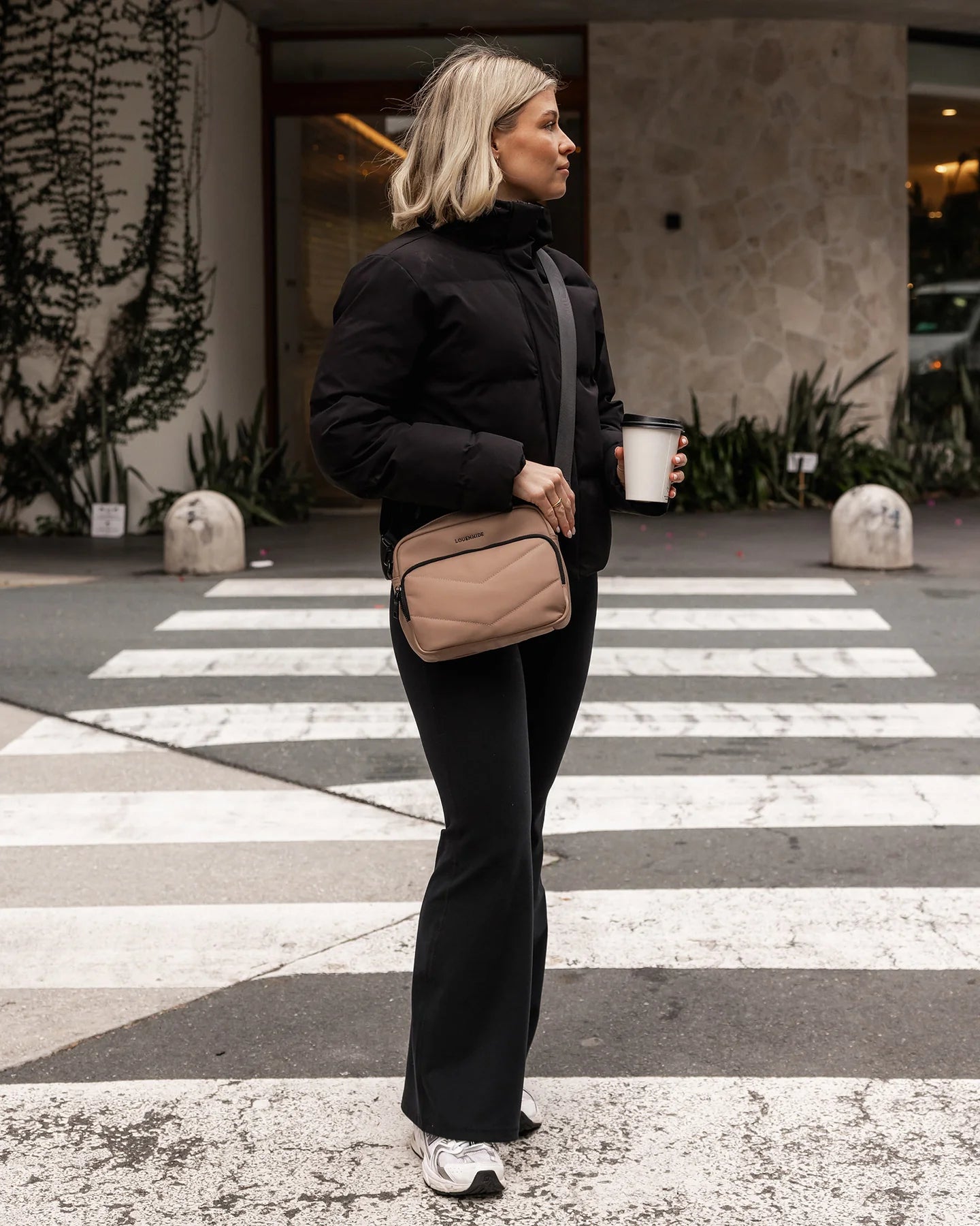 London Camera Crossbody Bag - Mocha