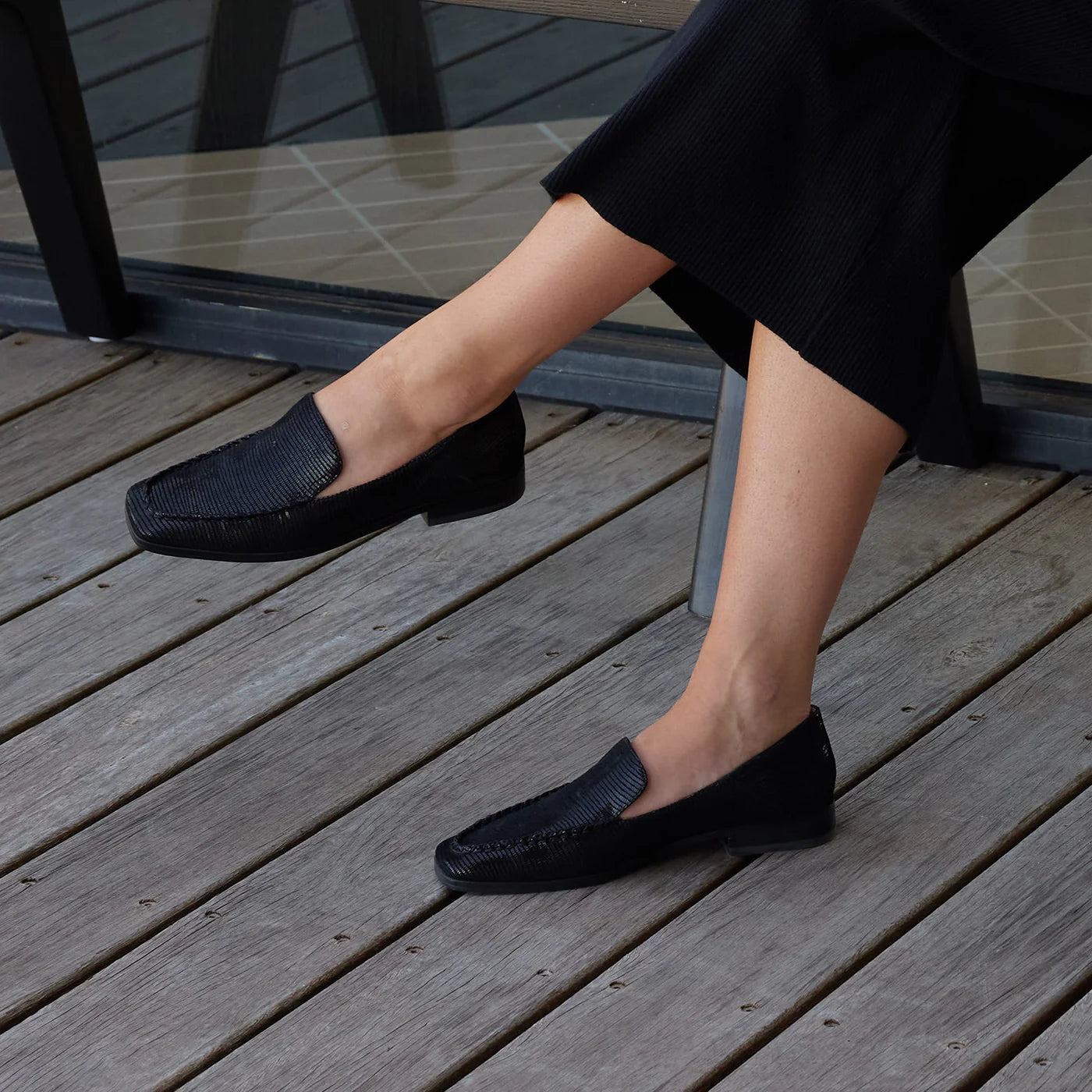 Daylan Loafers - Black Emboss