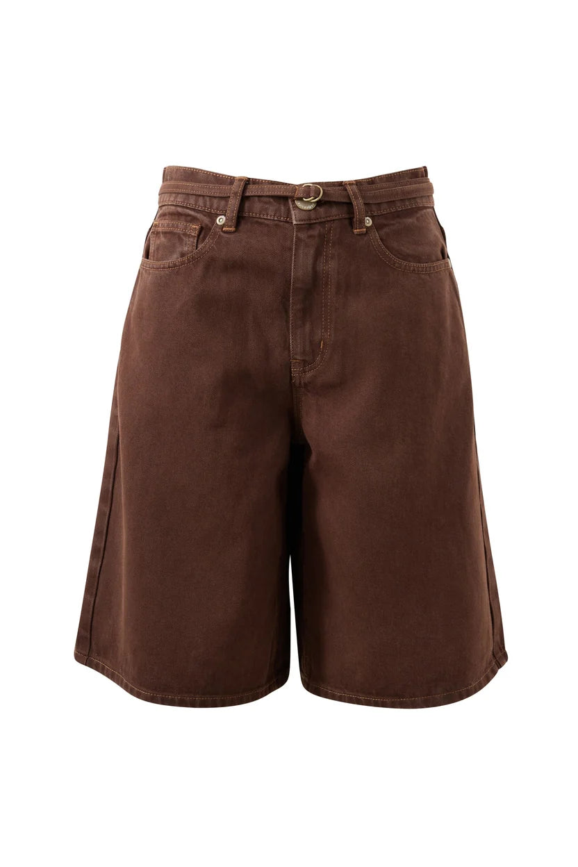 OLIVE BELTED SHORT CHOCOLATE