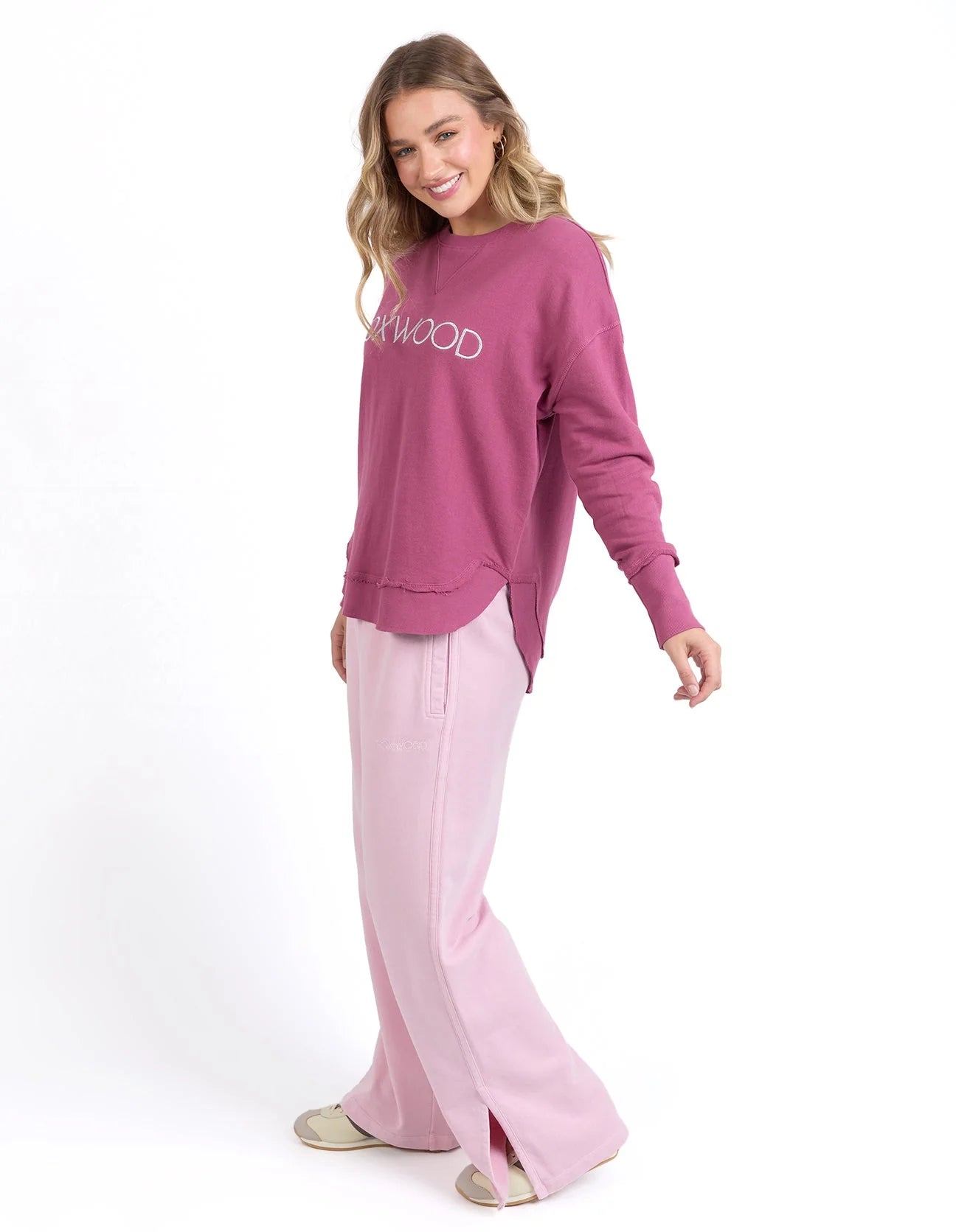 SIMPLIFIED METALLIC CREW -PORT