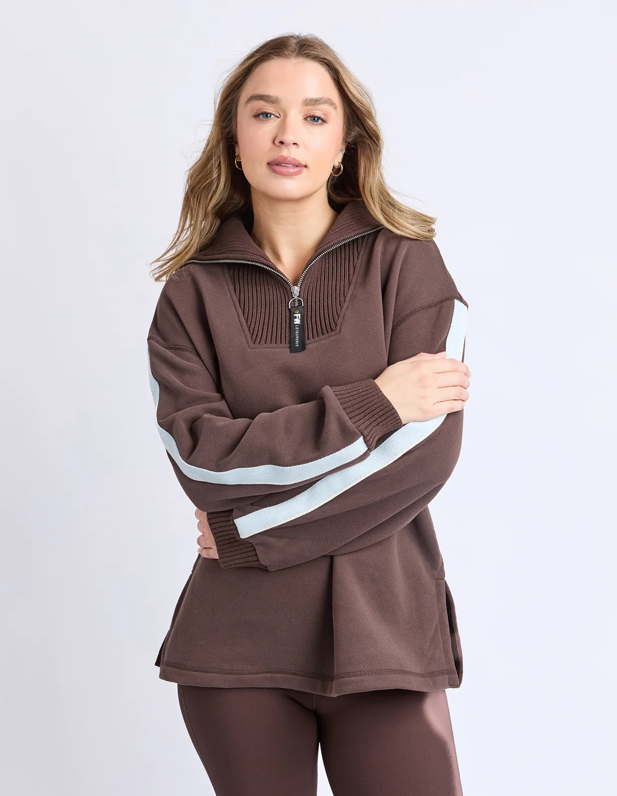 KNIT COLLAR CREW