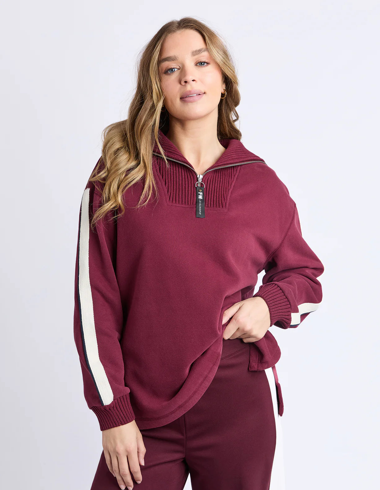 KNIT COLLAR CREW