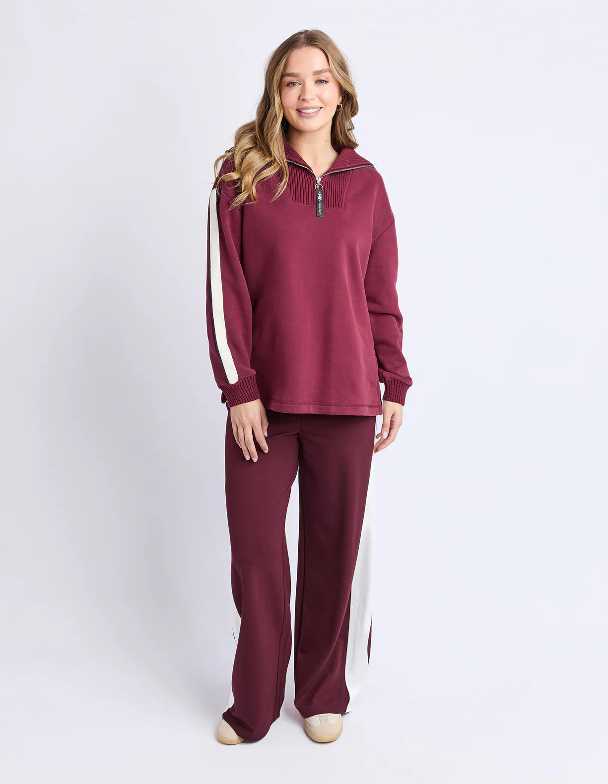 KNIT COLLAR CREW