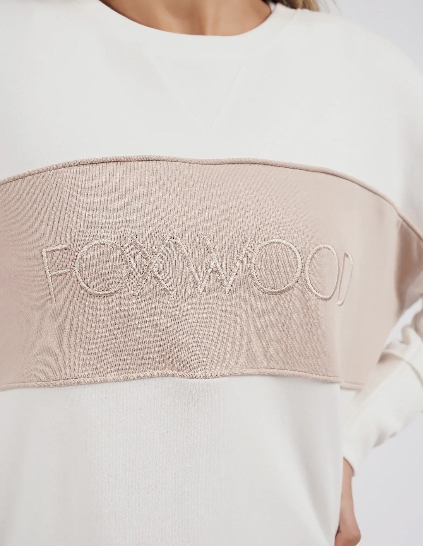 FOXWOOD SIMPLIFIED TONAL CREW WHITE