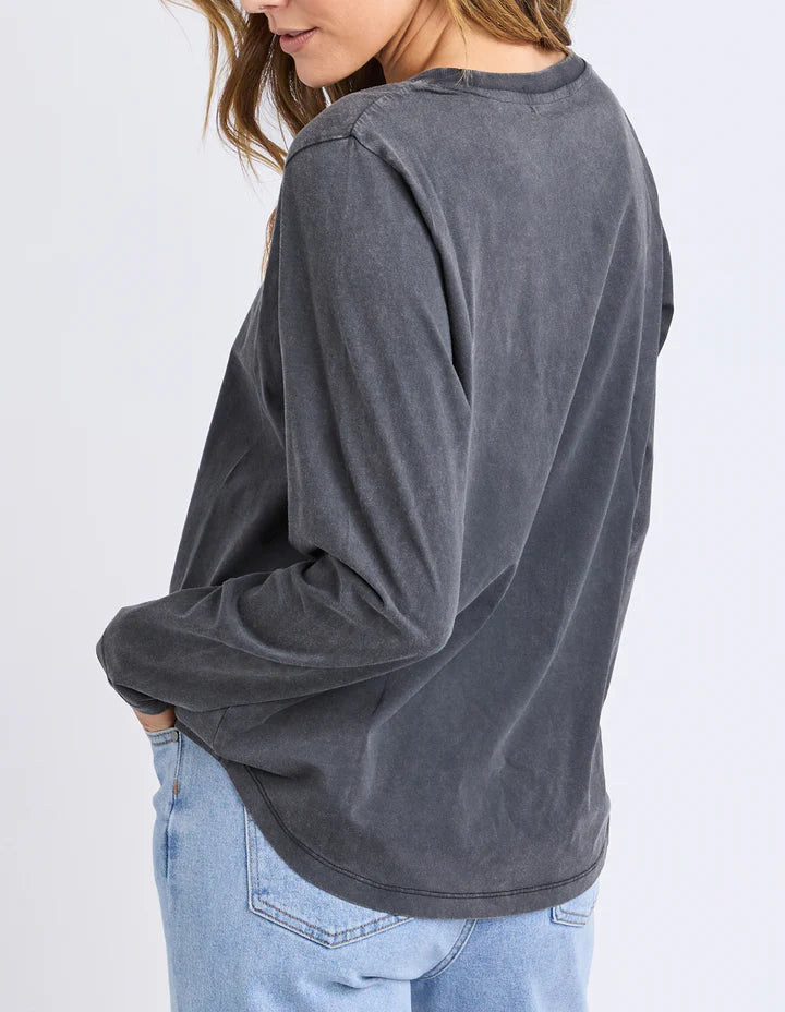 SIGNATURE LONG SLEEVE TEE